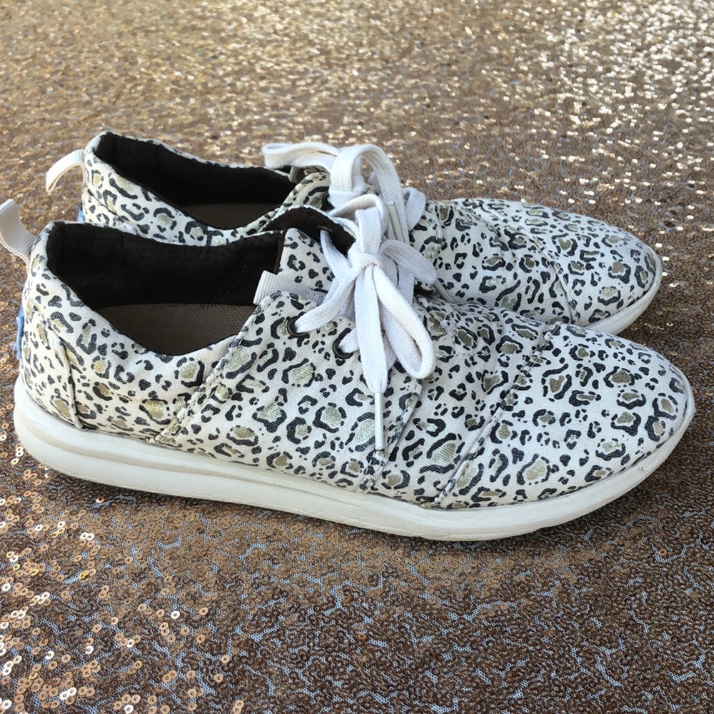TOMS Women’s Cheetah Print Tennis Shoes Sz 7.5 8